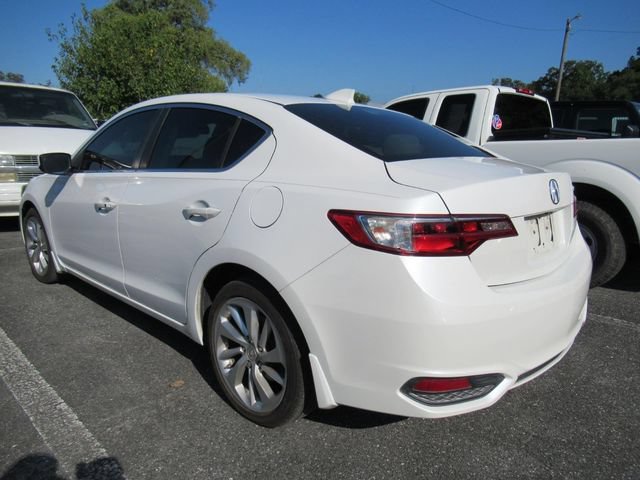 Used 2016 Acura ILX FWD image 3