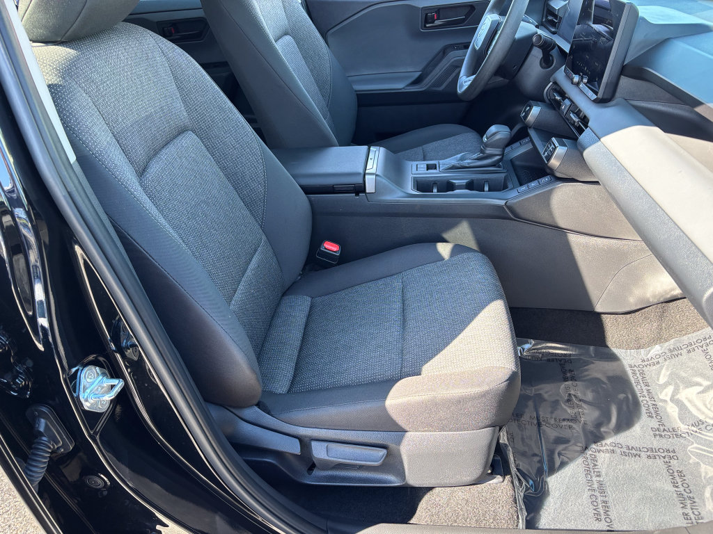 Certified 2026 Toyota RAV4 LE AWD/4WD image 33