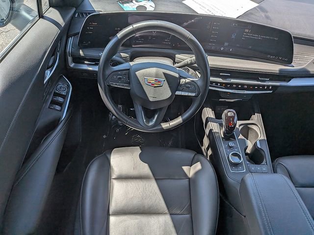 Certified 2025 Cadillac XT4 Premium Luxury FWD image 17