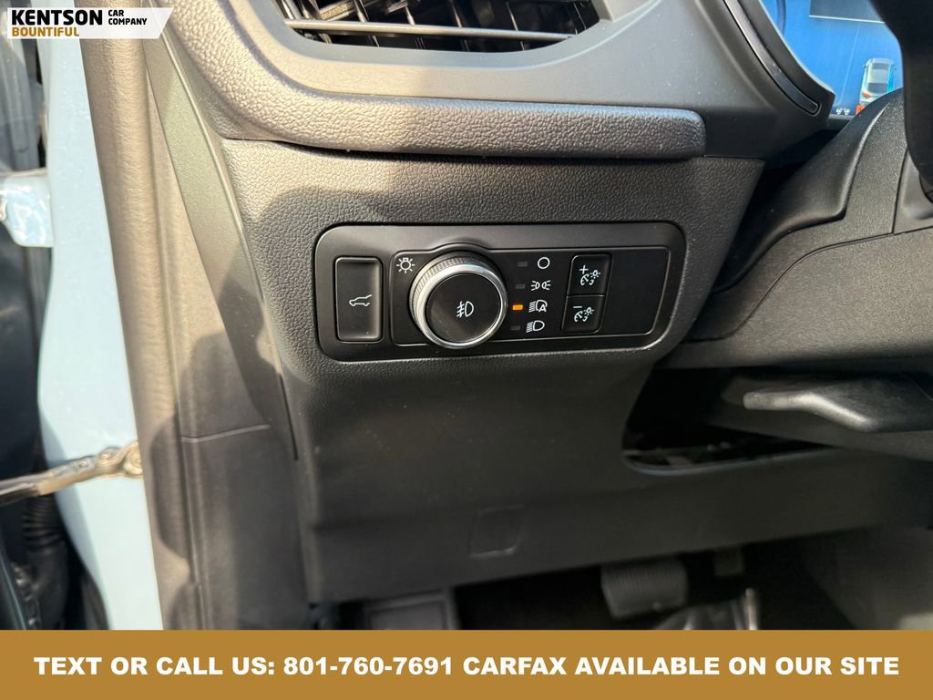 Used 2025 Ford Escape Platinum image 18