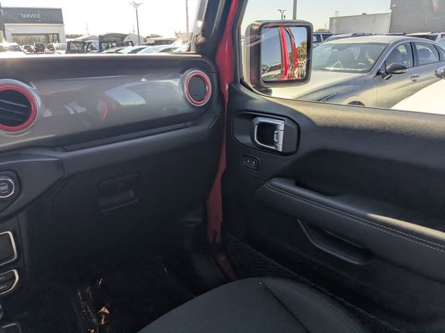 Used 2022 Jeep Wrangler Unlimited Sahara image 15