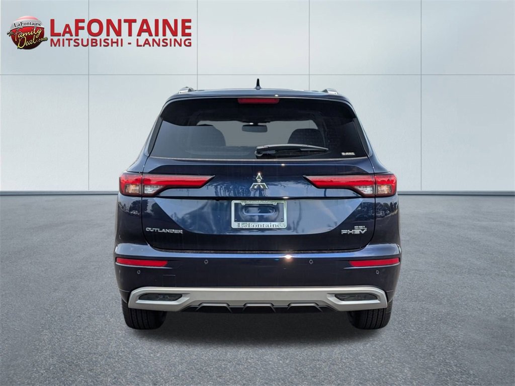 New 2025 Mitsubishi Outlander SEL image 4