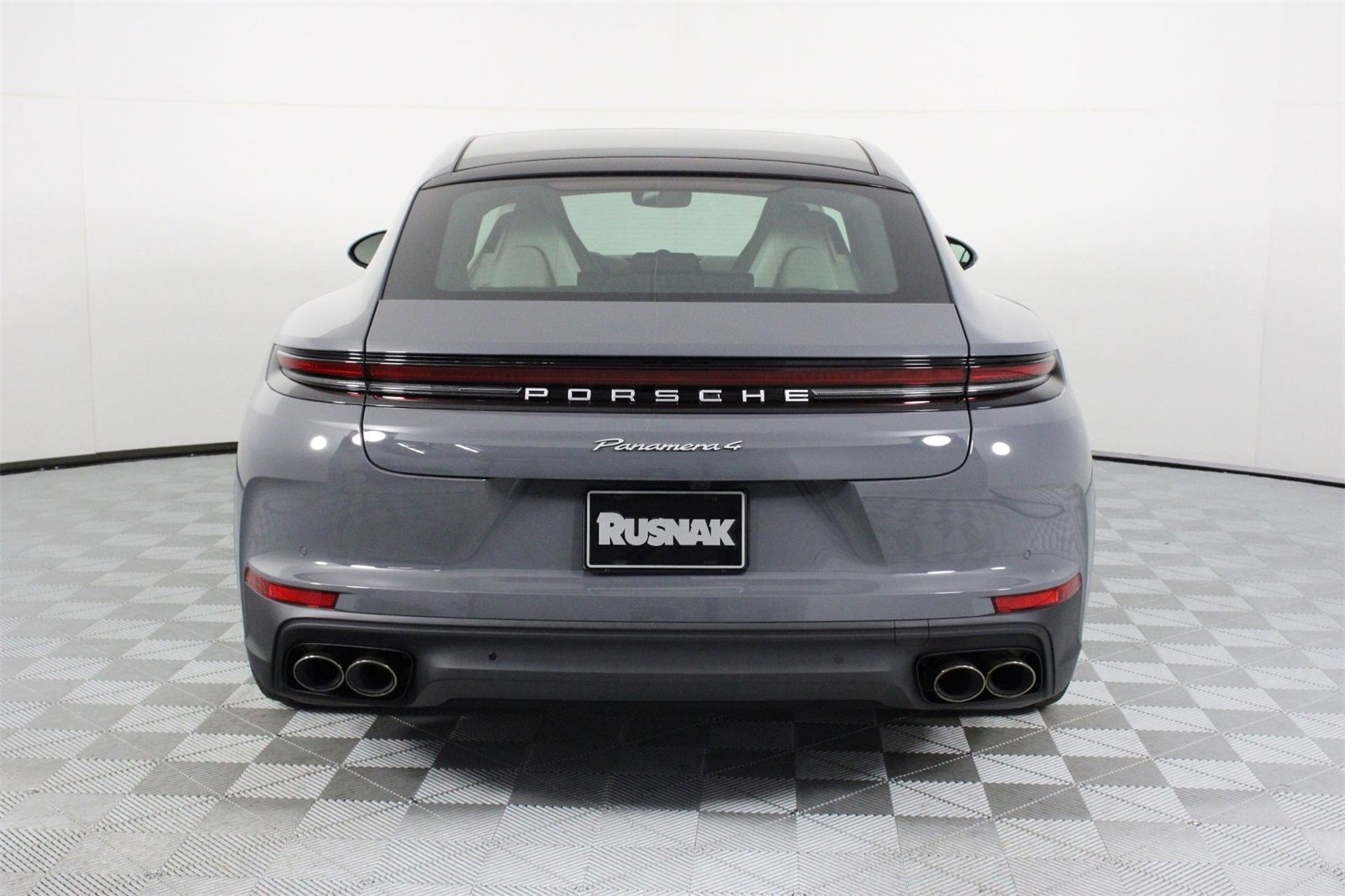 New 2026 Porsche Panamera 4 image 6