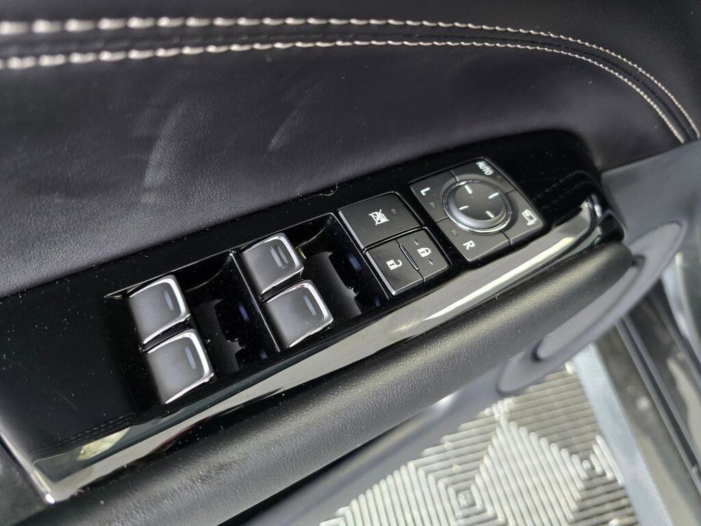 Used 2018 Lexus GS 350 AWD w/ Premium Package image 19