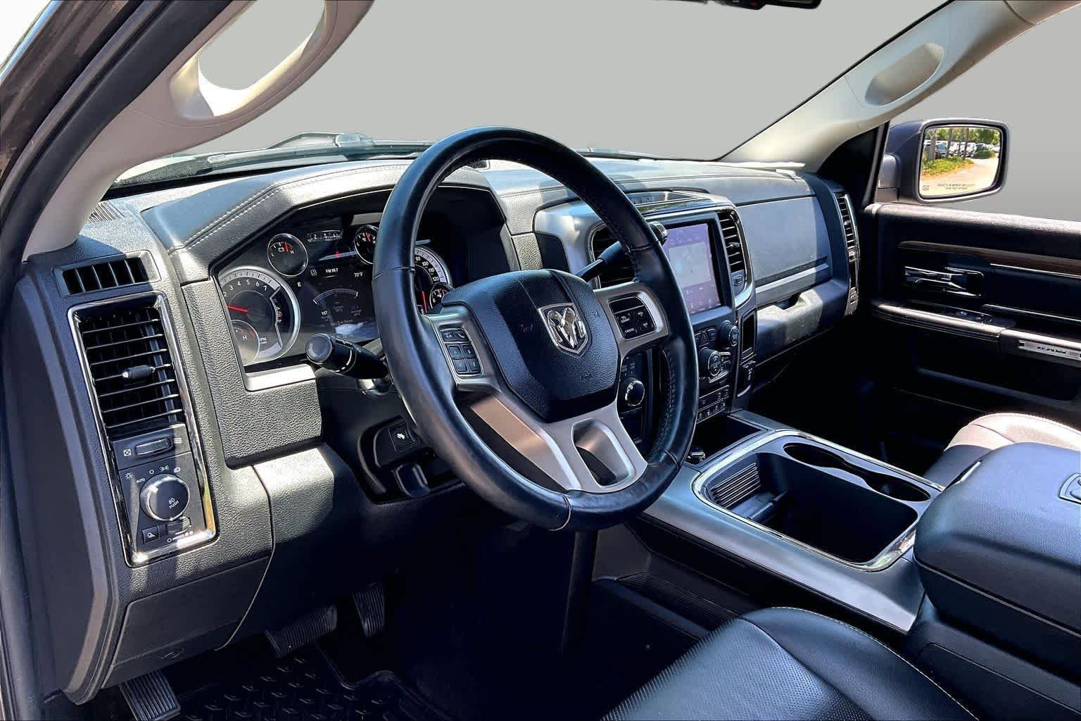 Used 2018 RAM 2500 Laramie w/ Sport Appearance Group AWD/4WD image 17