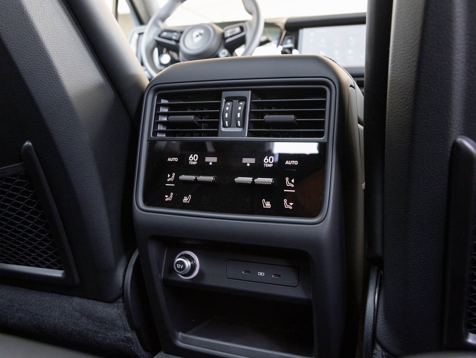 Used 2025 Porsche Cayenne Turbo image 29