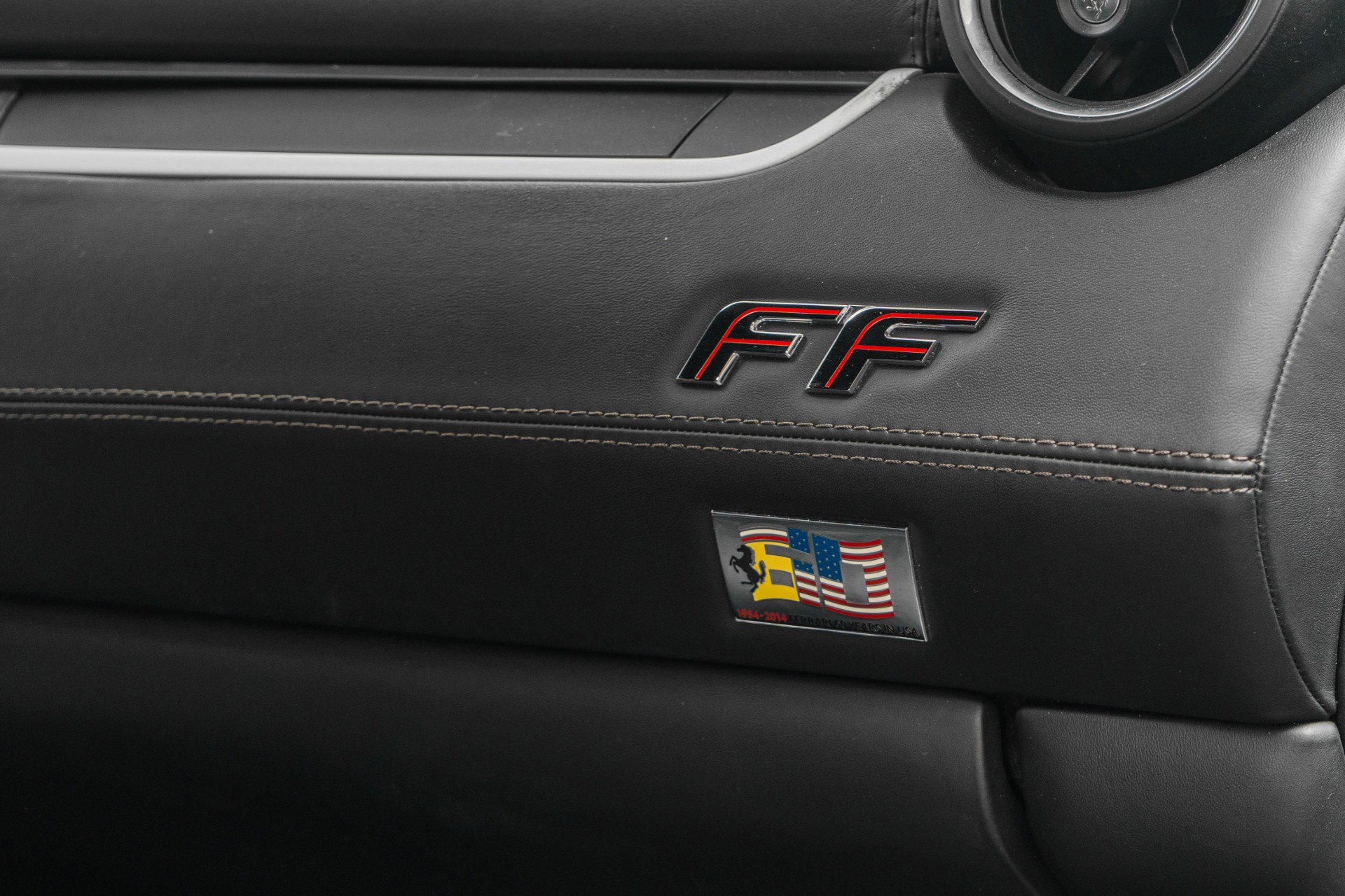 Used 2015 Ferrari FF image 28