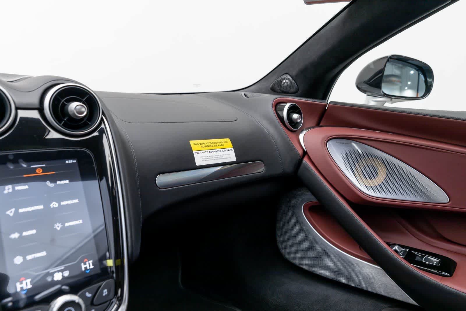 Used 2025 McLaren GTS RWD image 32