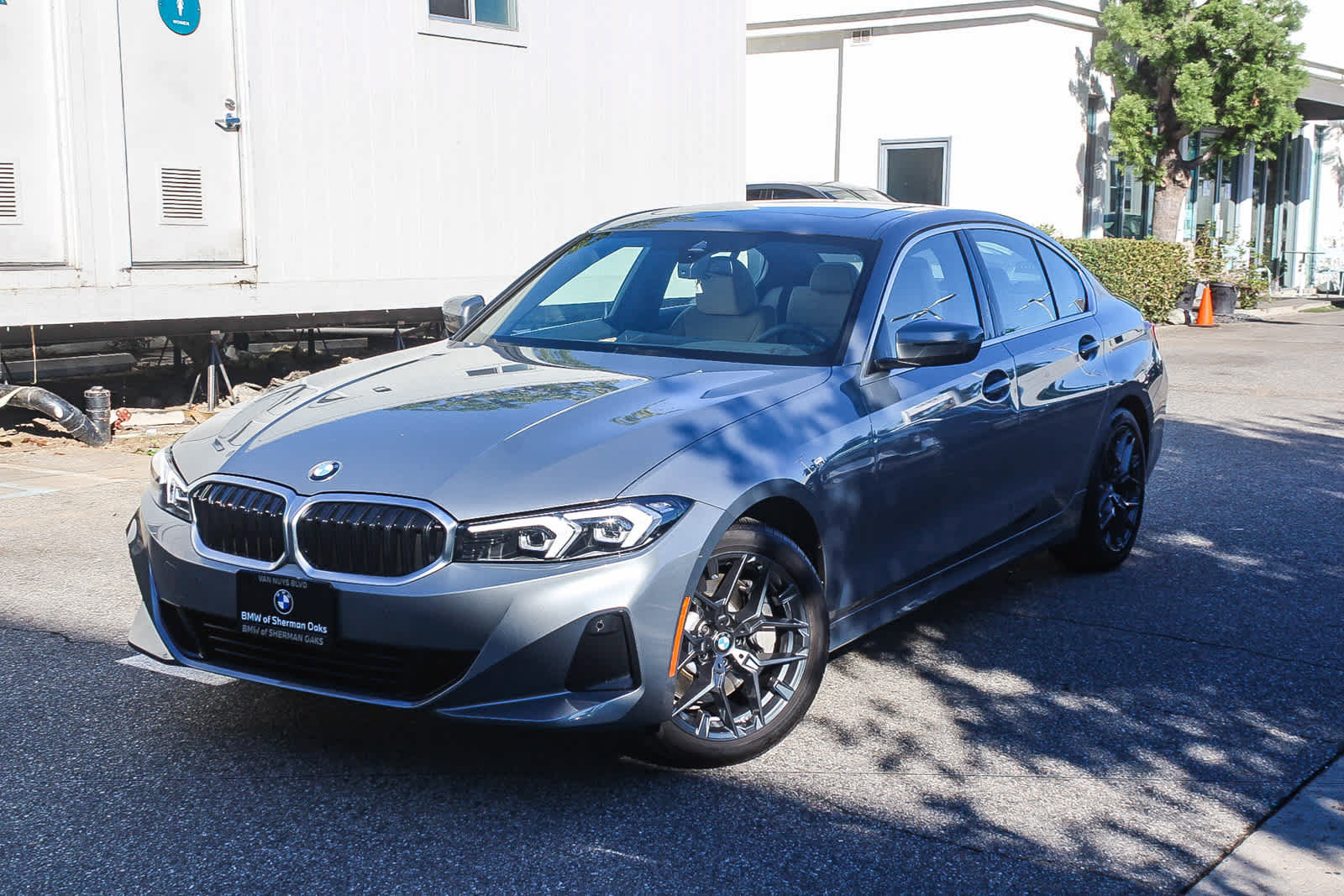 Used 2026 BMW 330i Sedan w/ Premium Package RWD image 1