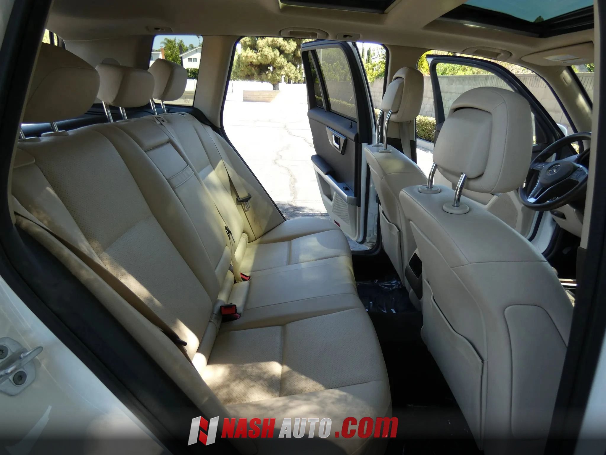 Used 2015 Mercedes-Benz GLK 350 2WD image 32