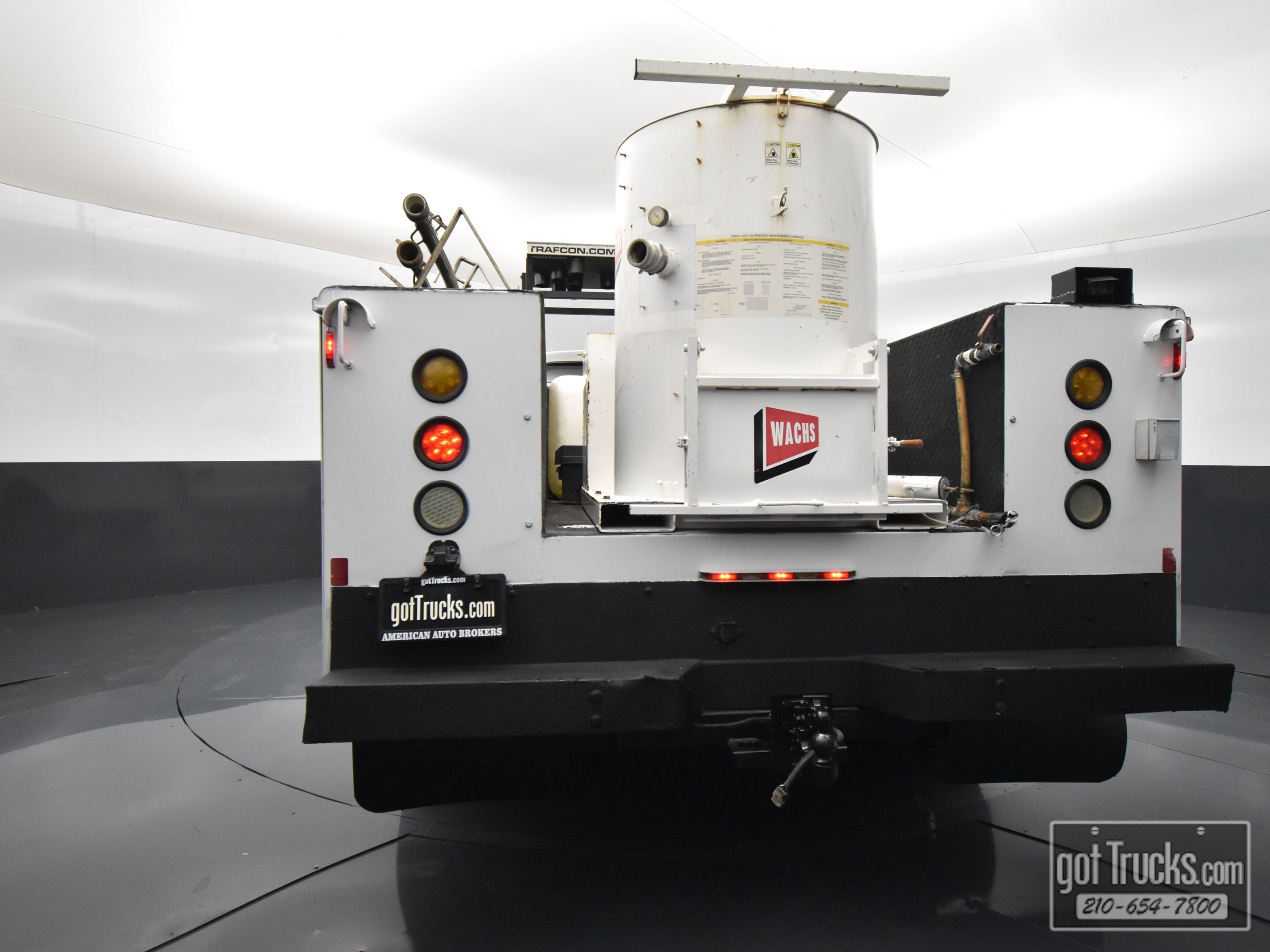 Used 2009 Ford F550 2WD Regular Cab Super Duty image 6