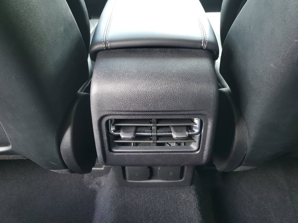 Used 2023 Lincoln Corsair Reserve image 14