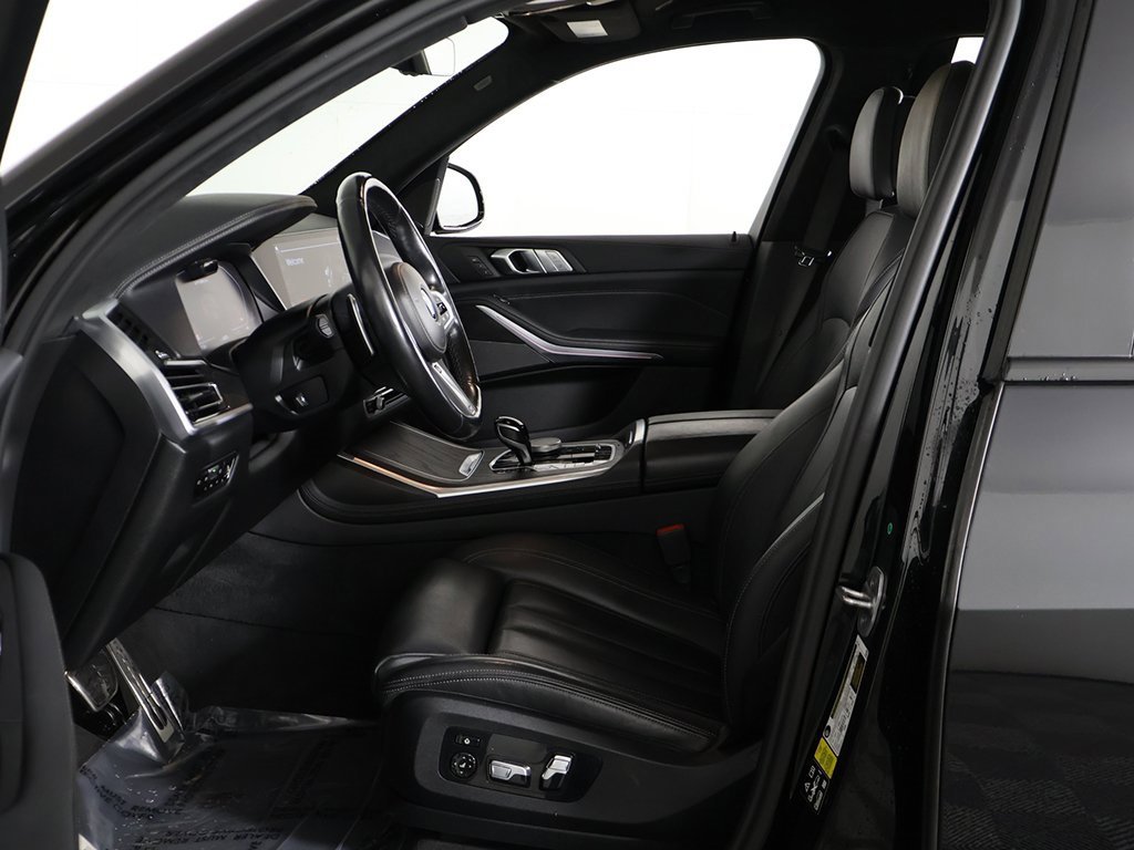 Used 2022 BMW X7 M50i image 31