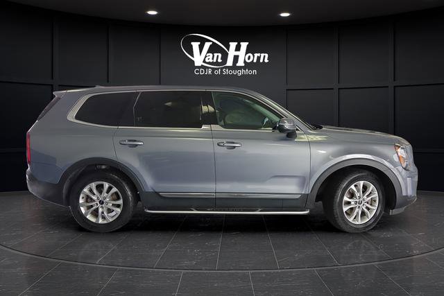 Used 2022 Kia Telluride LX AWD/4WD image 2