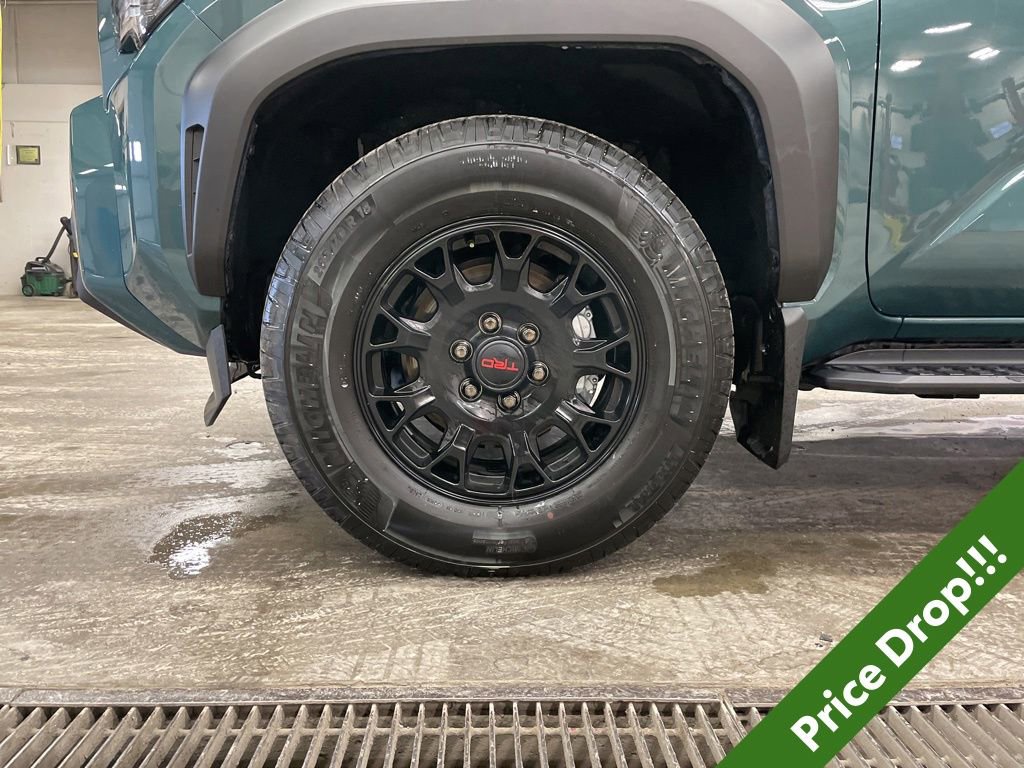 Used 2025 Toyota 4Runner TRD Off-Road AWD/4WD image 9