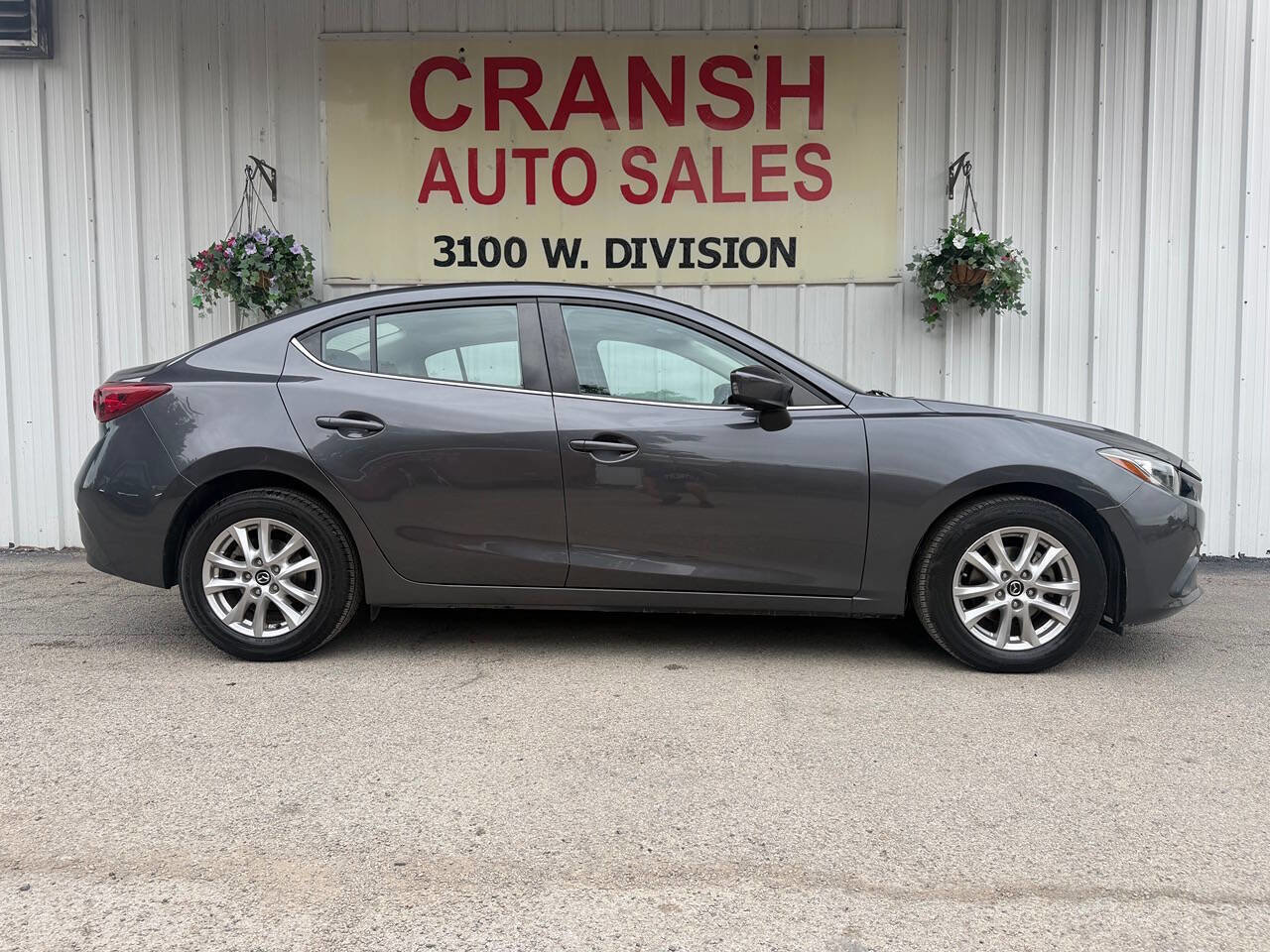 Used 2016 MAZDA MAZDA3 i Sport w/ Preferred Equipment Package FWD image 5