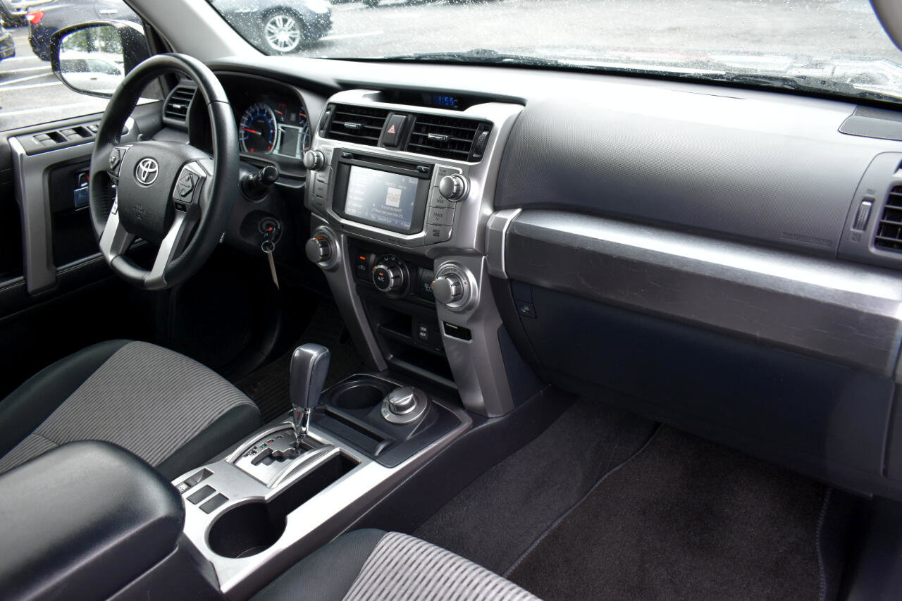 Used 2016 Toyota 4Runner SR5 image 13