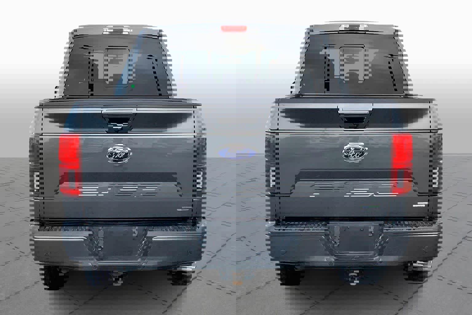 Used 2019 Ford F150 Lariat w/ Equipment Group 502A Luxury image 4