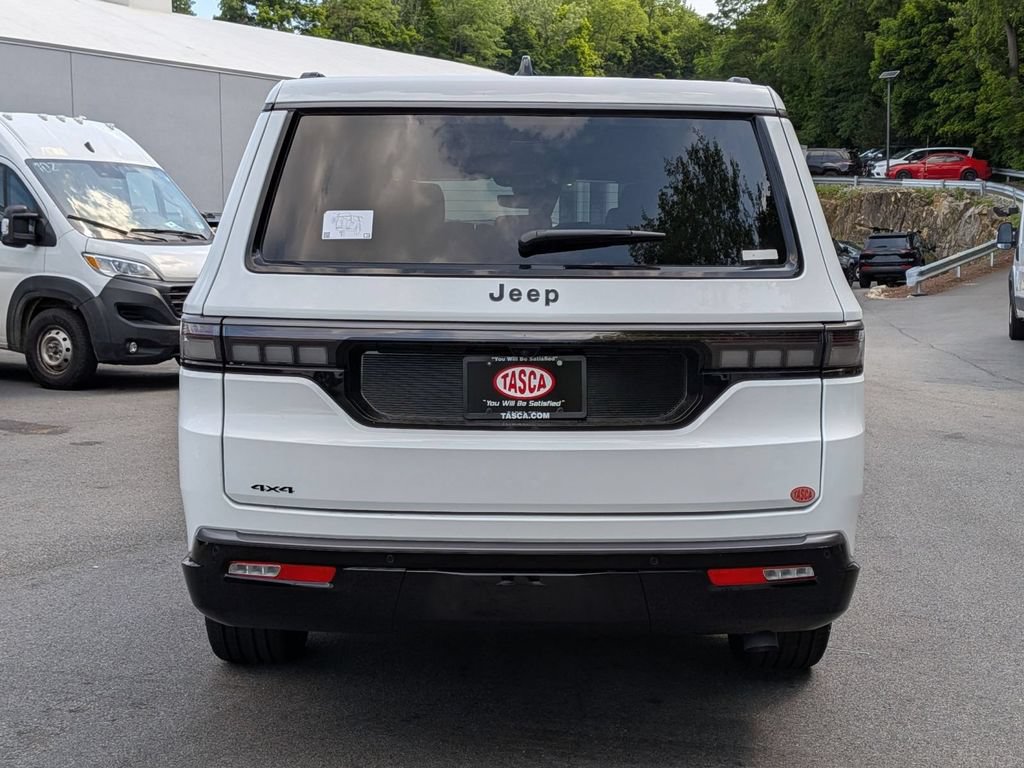 New 2026 Jeep Grand Wagoneer L Limited AWD/4WD image 4