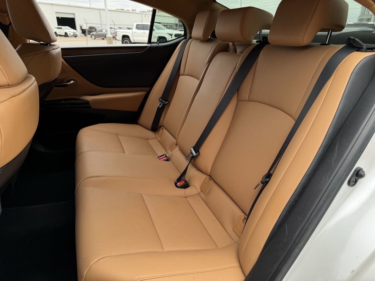 Used 2023 Lexus ES 350 w/ Premium Package FWD image 24