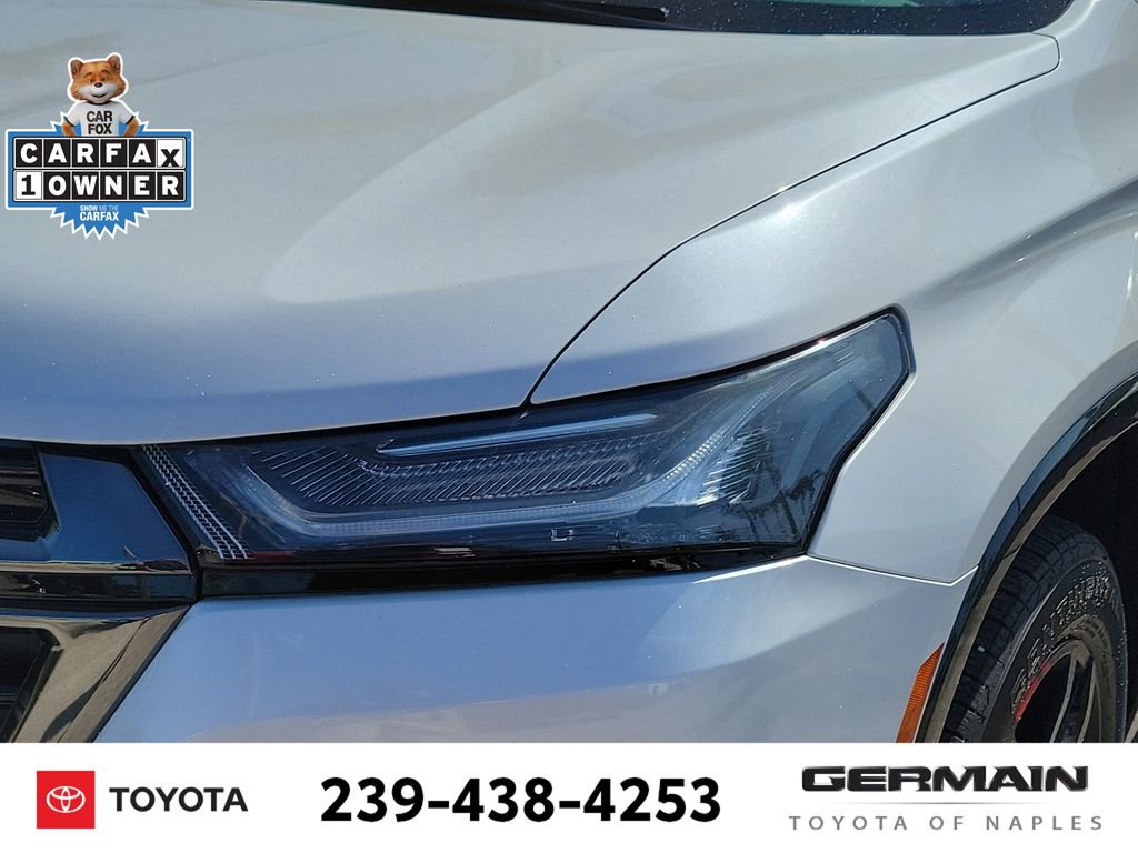 Used 2023 Chevrolet Traverse Premier w/ Redline Edition FWD image 16
