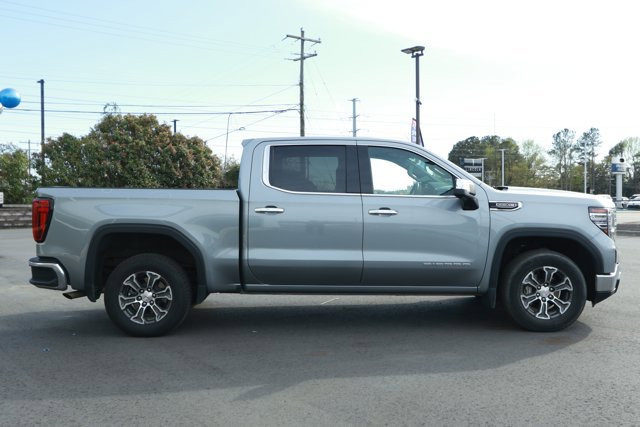 Used 2024 GMC Sierra 1500 SLT RWD image 4