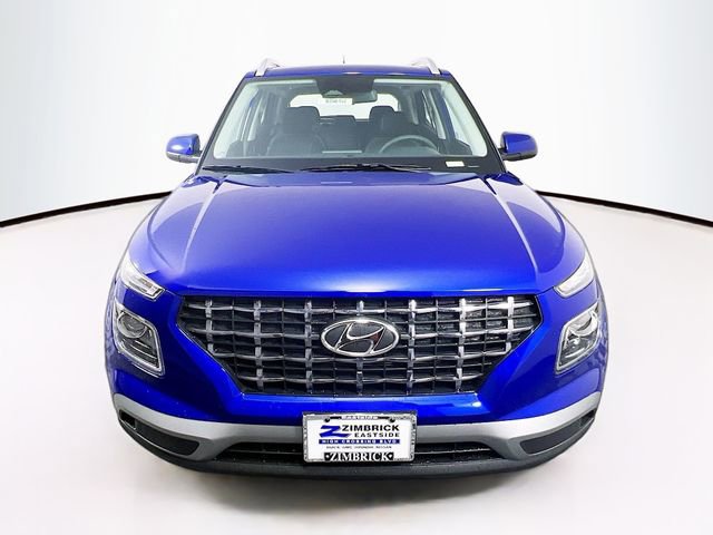 Certified 2025 Hyundai Venue SEL image 4