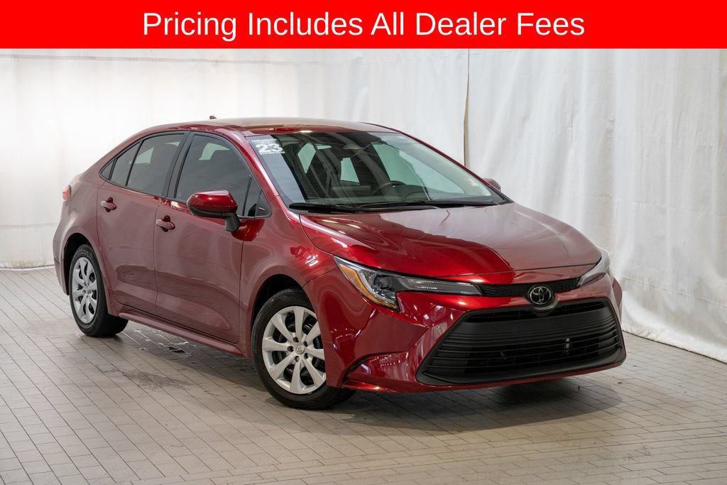 Used 2023 Toyota Corolla LE FWD image 1