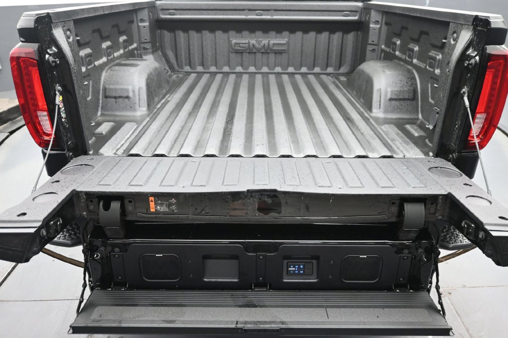 New 2026 GMC Sierra 1500 Denali Ultimate AWD/4WD image 11