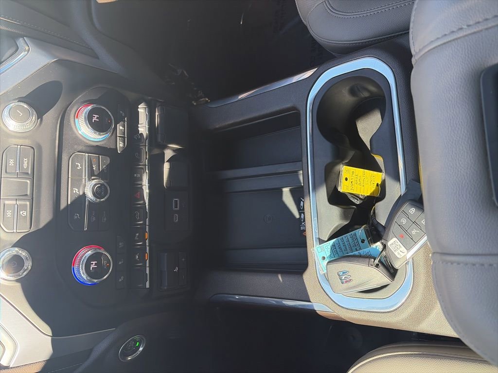 Used 2022 GMC Sierra 1500 SLT w/ SLT Premium Plus Package image 17