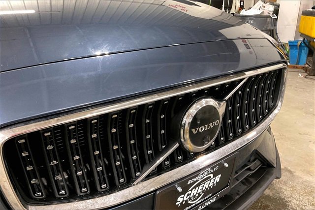 Certified 2025 Volvo V60 B5 Cross Country Plus image 29