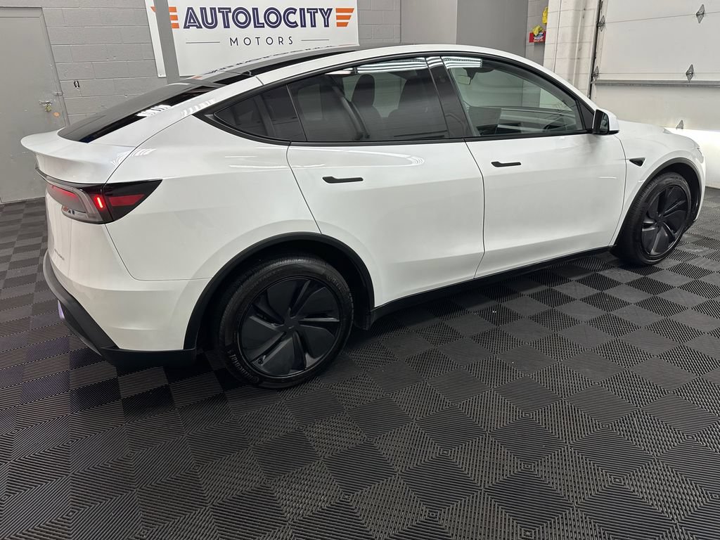 Used 2026 Tesla Model Y Long Range AWD/4WD image 11