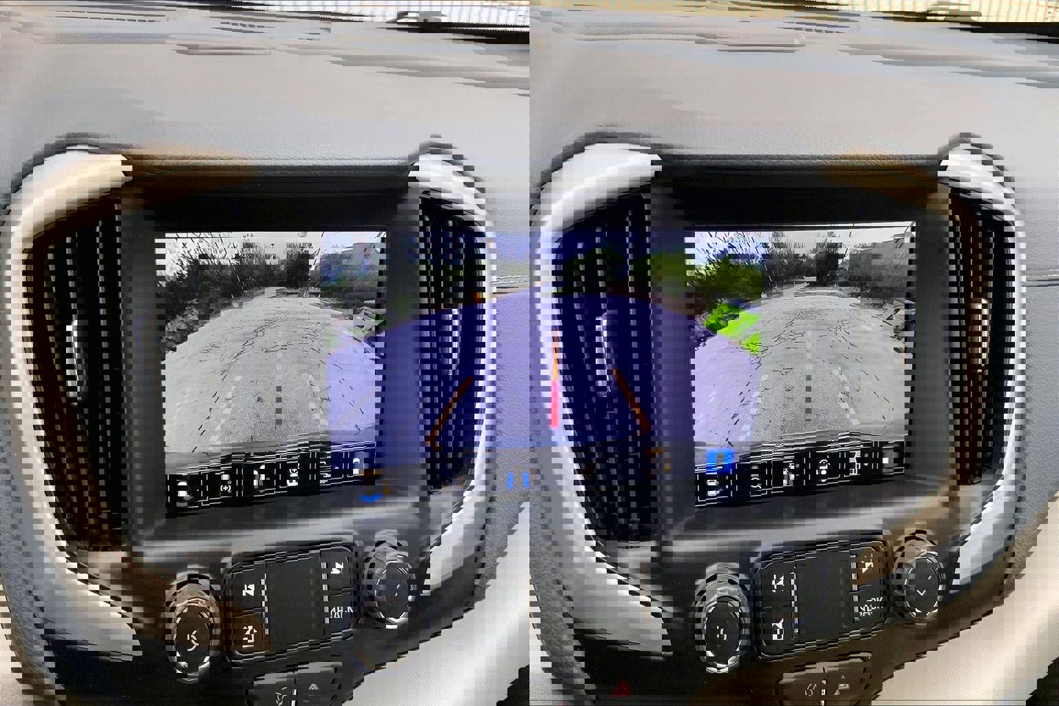 Used 2024 GMC Terrain Denali w/ Denali Premium Package AWD/4WD image 21