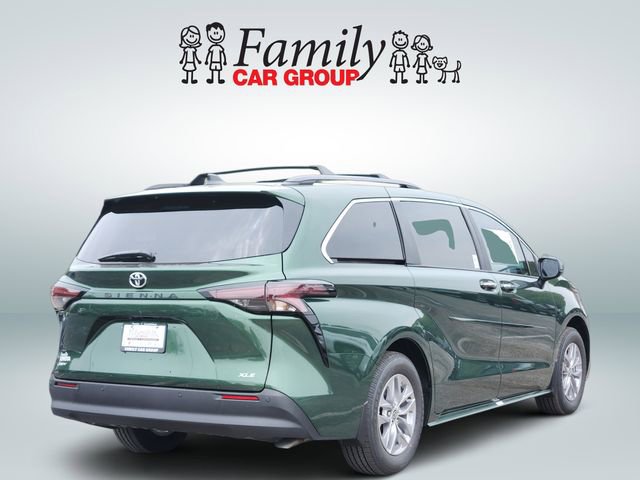 New 2026 Toyota Sienna XLE FWD image 4