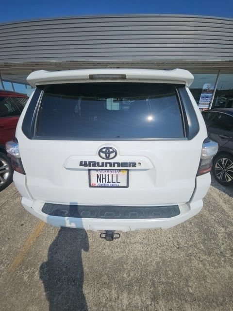 Used 2014 Toyota 4Runner SR5 RWD image 7