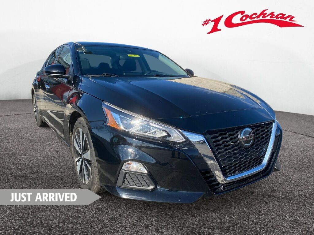 Used 2022 Nissan Altima 2.5 SV w/ SV Premium Package