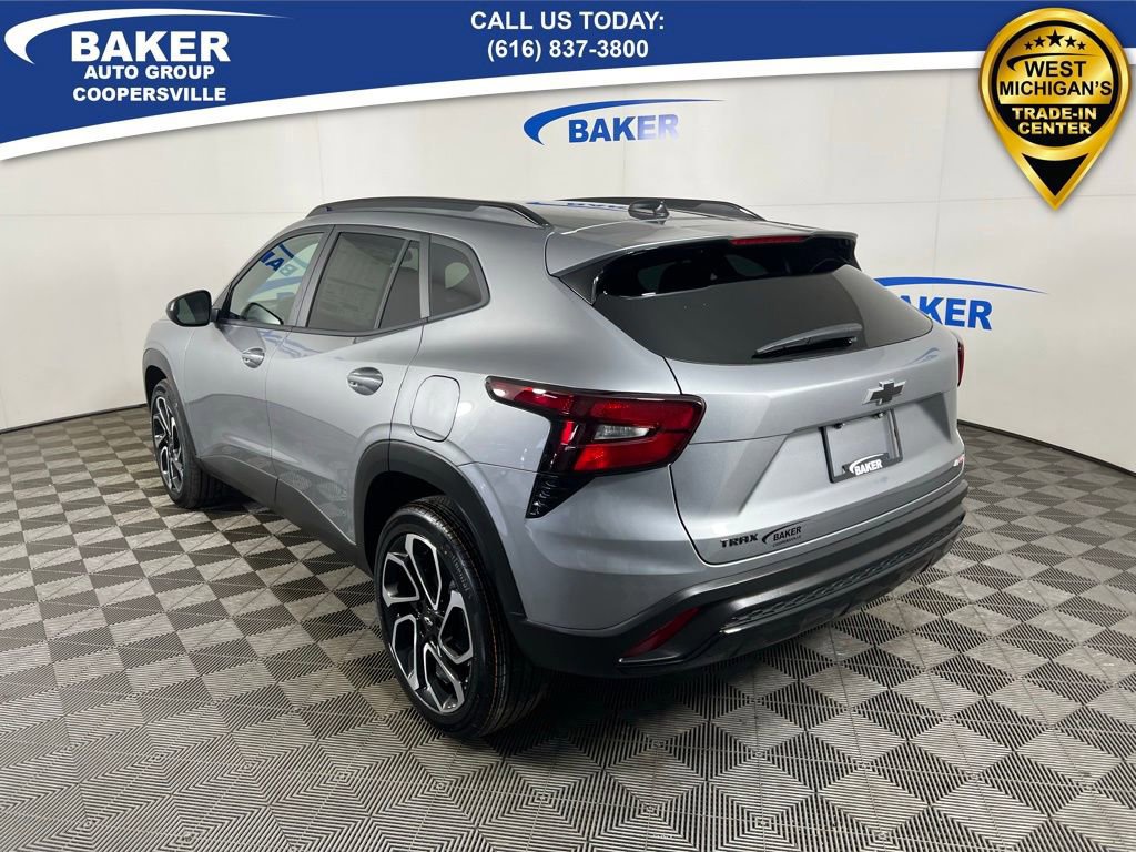 New 2026 Chevrolet Trax RS w/ Sunroof Package image 3