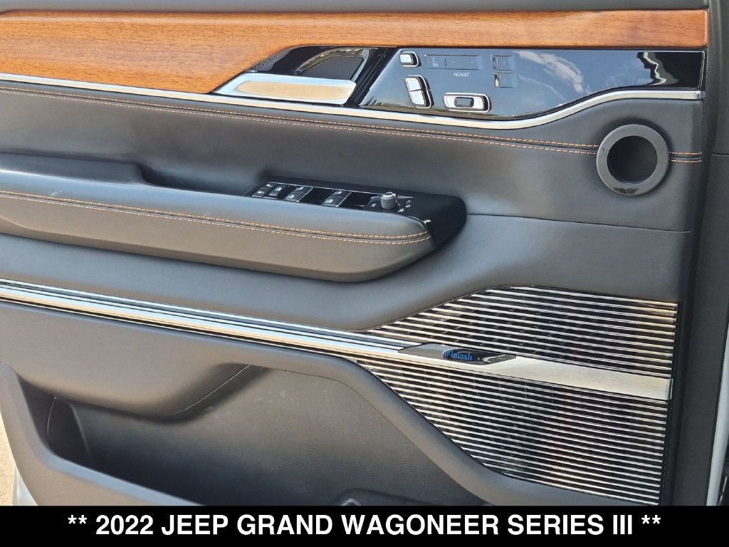 Used 2022 Jeep Grand Wagoneer Series III w/ Rear Seat Video Group 1 AWD/4WD image 26