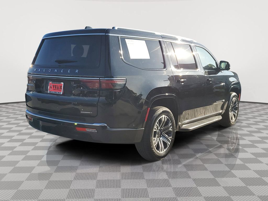 Used 2024 Jeep Wagoneer Series II w/ Flexible Seating Group RWD image 3