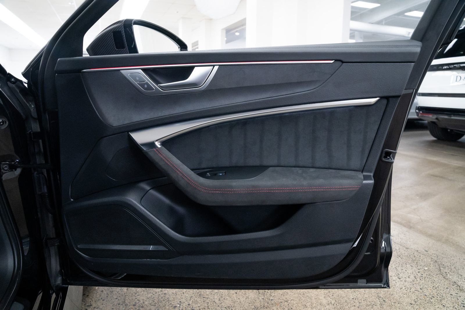 Used 2024 Audi RS 6 performance image 24