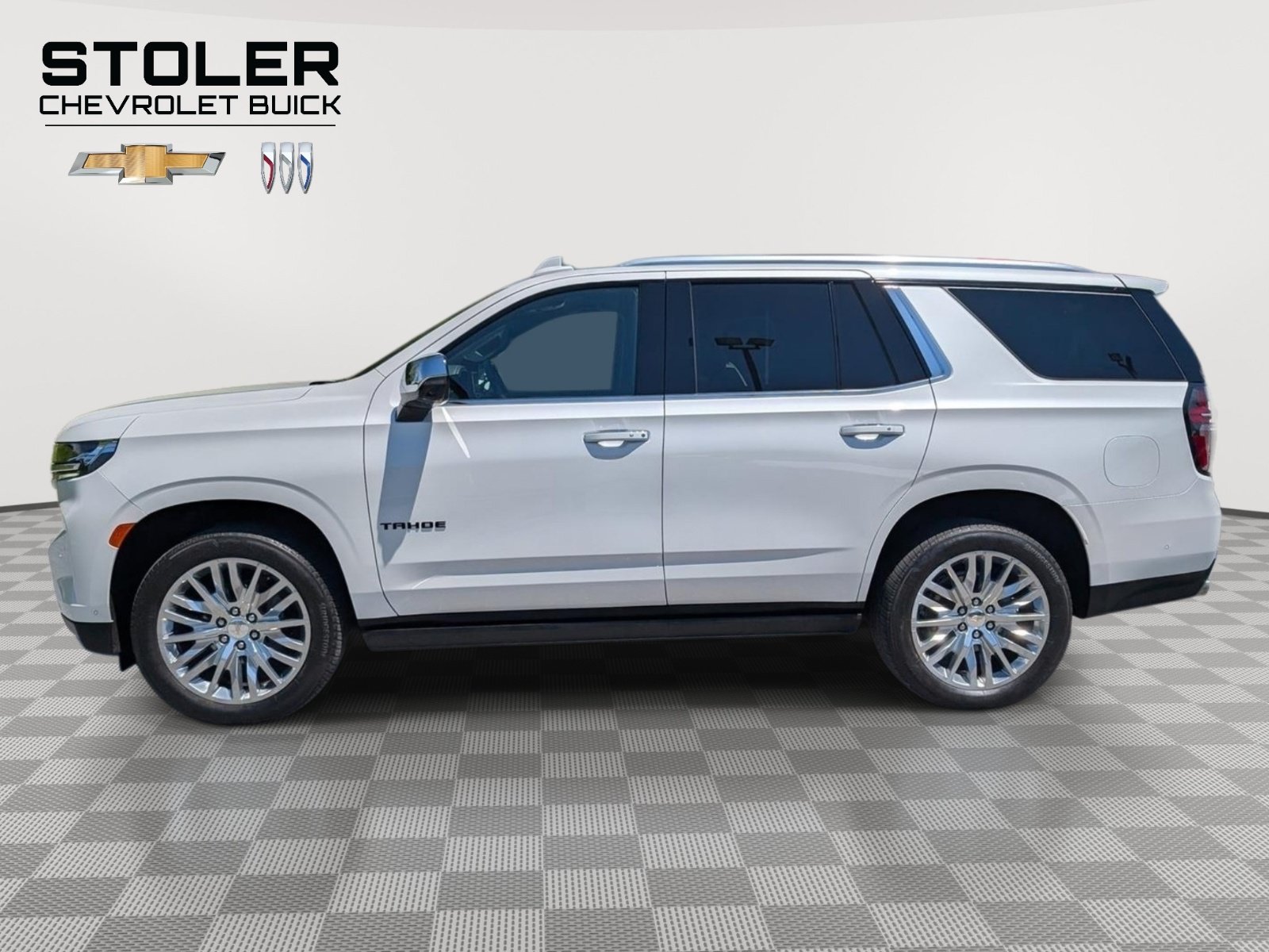 Used 2024 Chevrolet Tahoe Premier w/ Advanced Technology Package AWD/4WD image 2