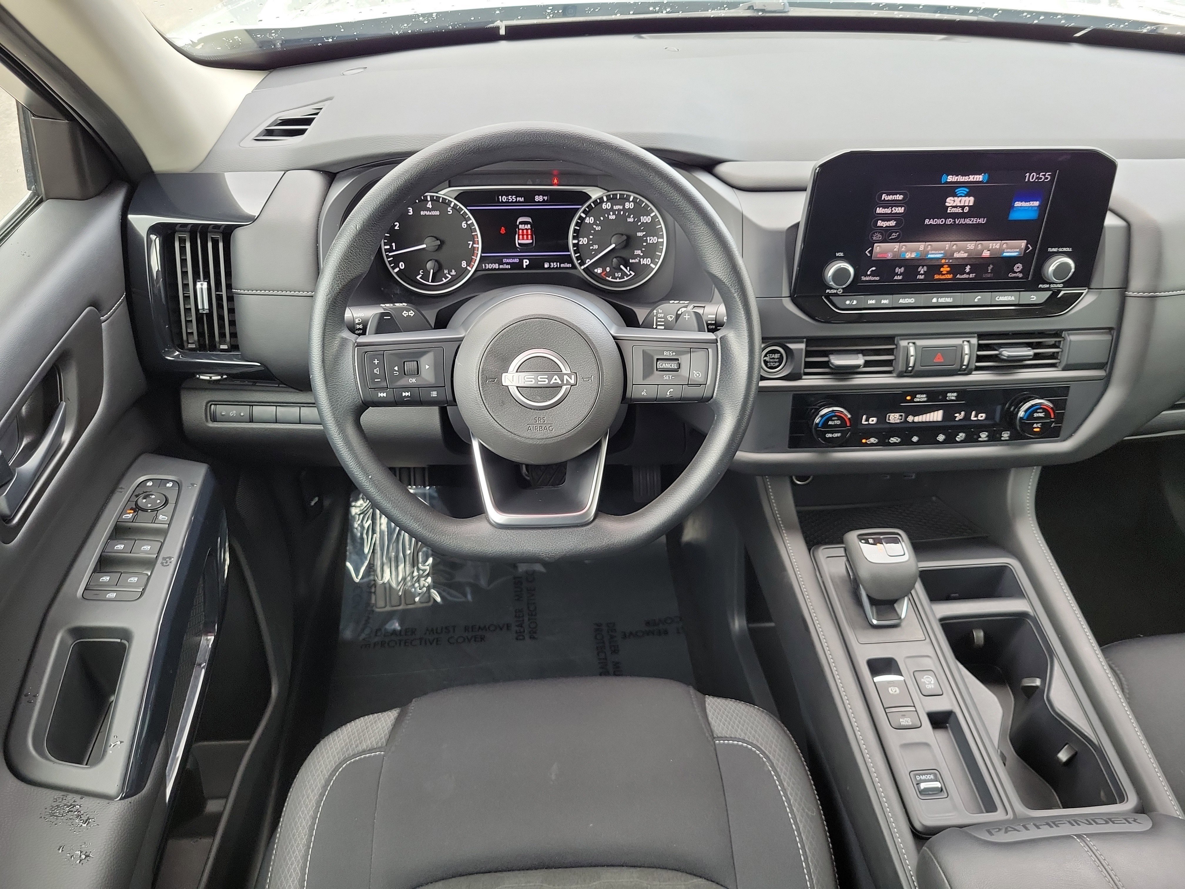 Used 2024 Nissan Pathfinder S FWD image 19