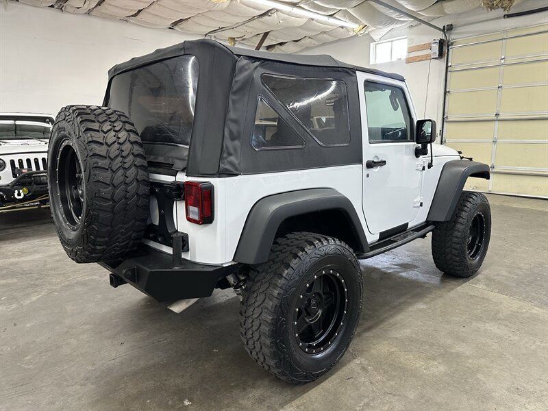 Used 2015 Jeep Wrangler Rubicon w/ Power Convenience Group AWD/4WD image 3