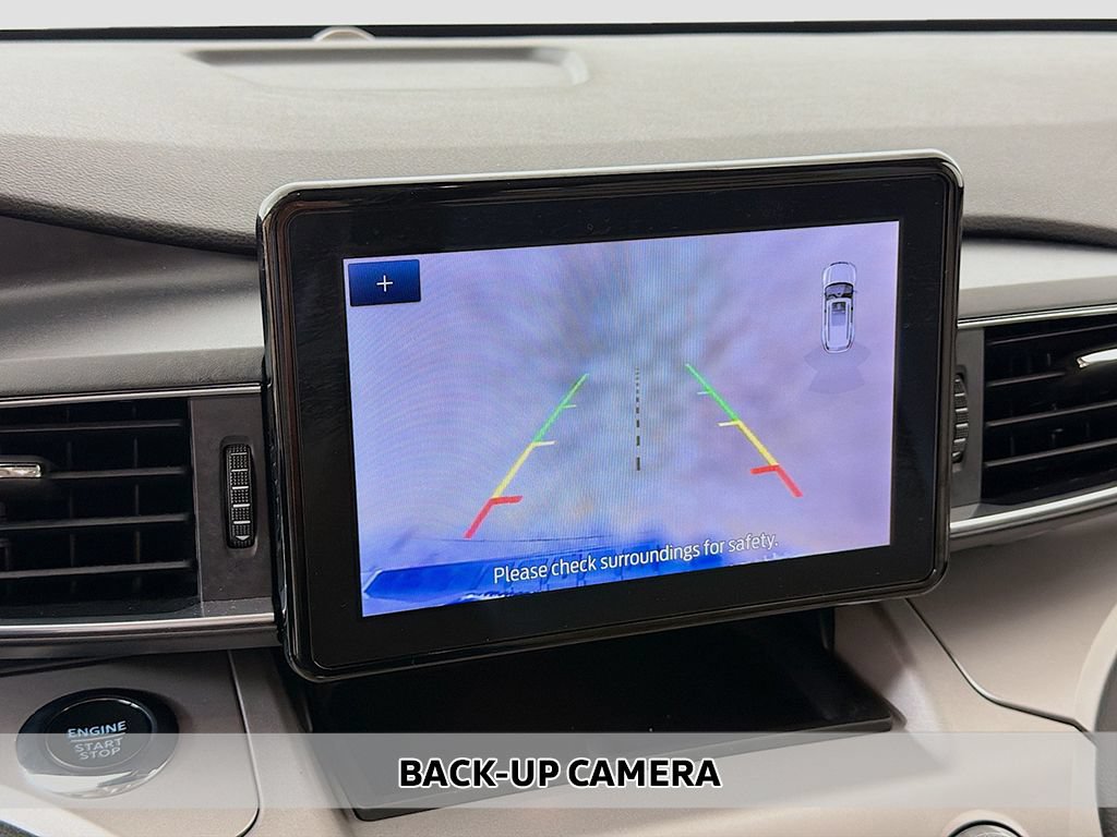Used 2023 Ford Explorer XLT w/ Equipment Group 202A AWD/4WD image 8
