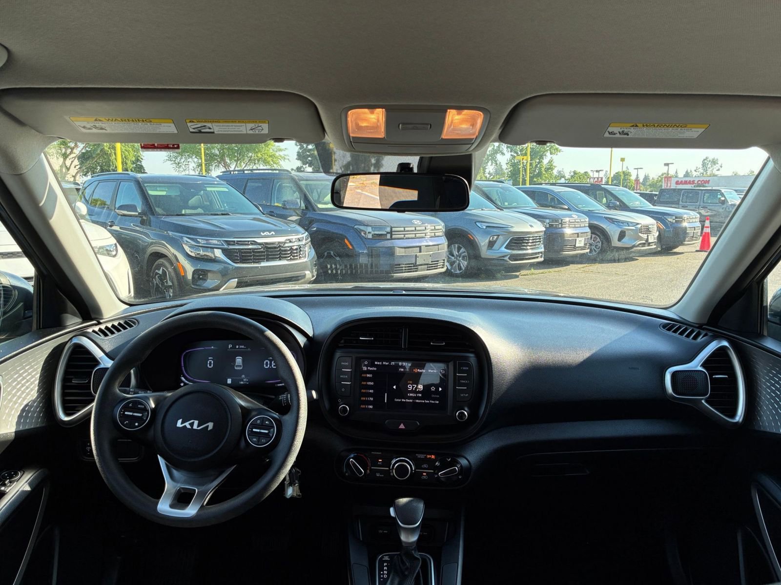 Used 2025 Kia Soul LX w/ LX Technology Package image 31