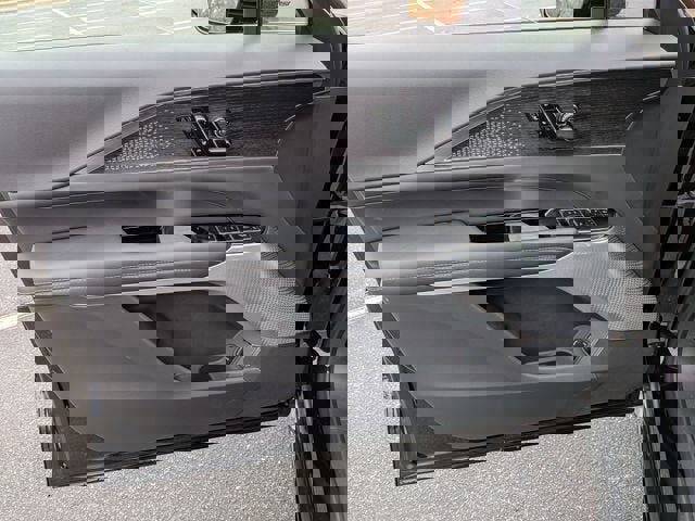 New 2026 Cadillac Lyriq V image 10