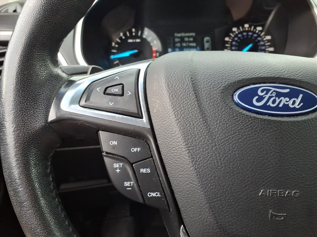 Used 2018 Ford Edge SEL w/ Class II Trailer Tow Package AWD/4WD image 14