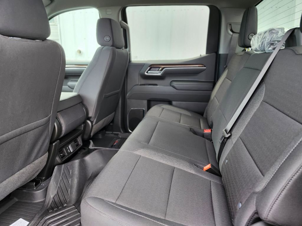 New 2026 Chevrolet Silverado 1500 RST AWD/4WD image 14