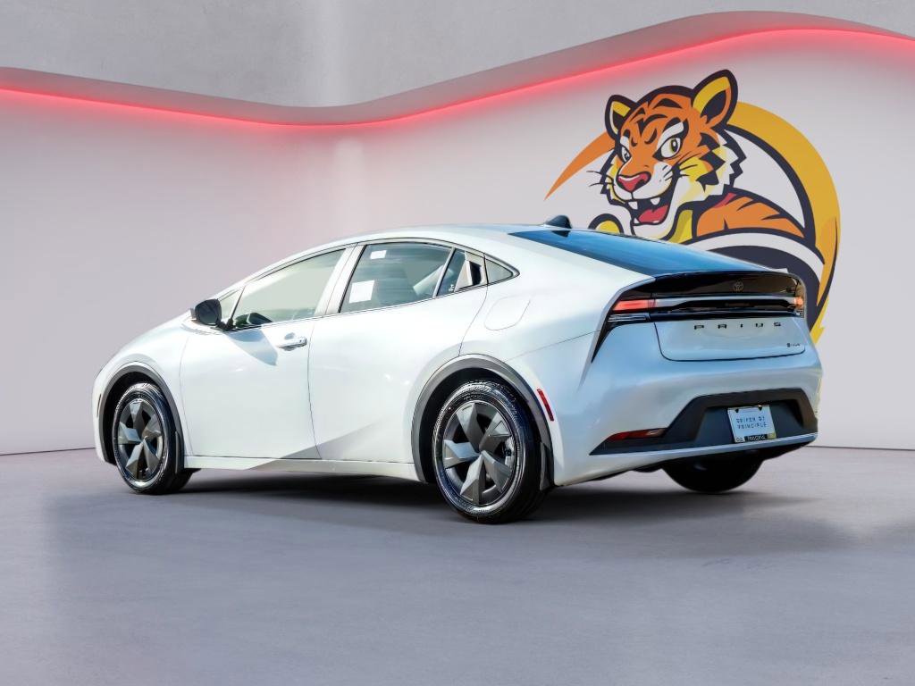 New 2026 Toyota Prius Plug-In Hybrid image 7