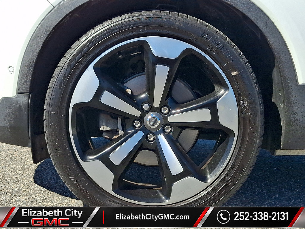 Used 2019 Volvo XC40 T4 Inscription FWD image 9
